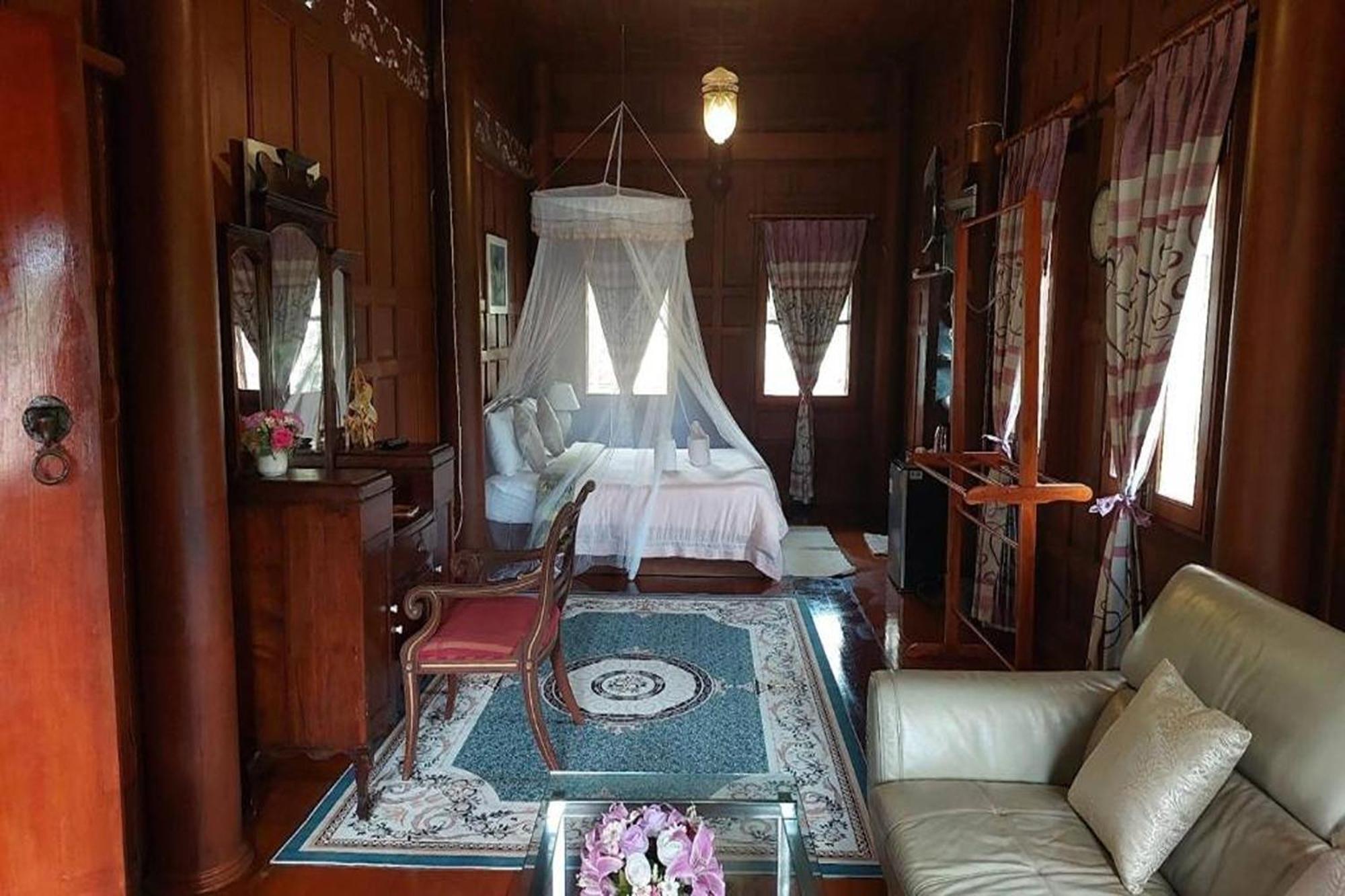 Ayutthaya Teak Home Homestay Phra Nakhon Si Ayutthaya Exterior foto