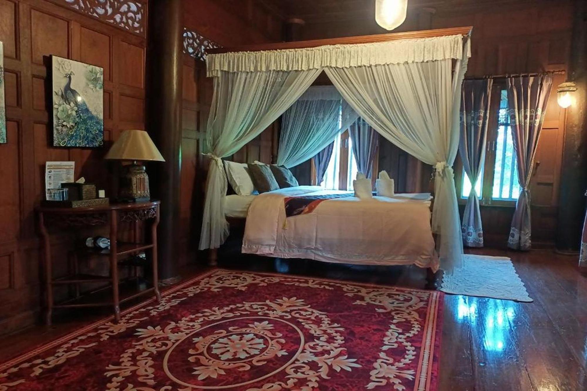 Ayutthaya Teak Home Homestay Phra Nakhon Si Ayutthaya Exterior foto